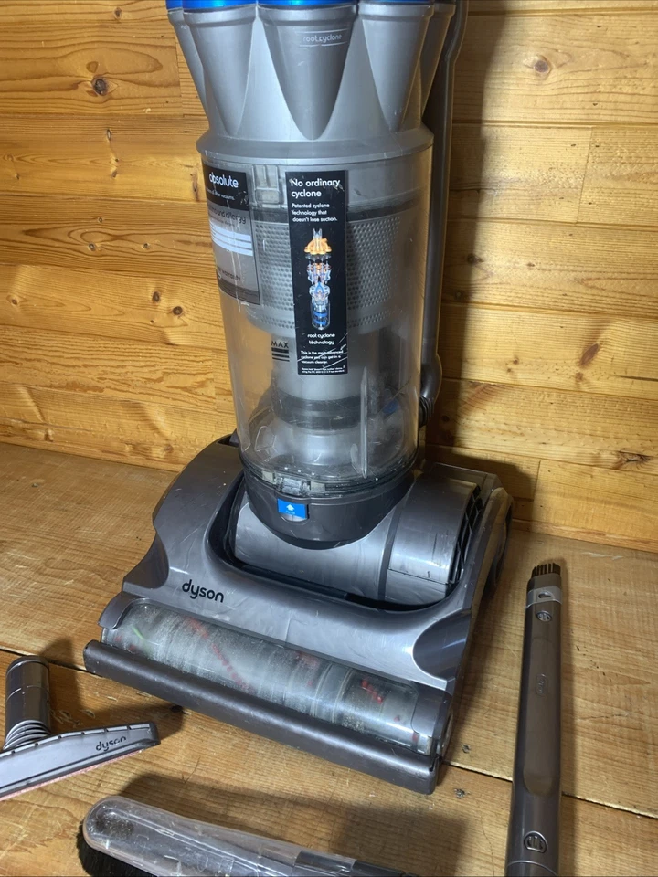 Dyson Absolute DC17 Asthma & Allergy Upright Vacuum Cleaner with ATTACHMENTS - Image 4 of 4