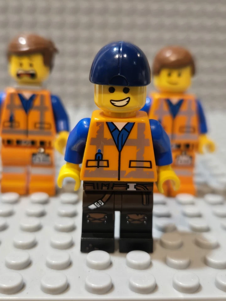 LEGO MINI FIGURE LOT OF 8 MINIFIGURES LEGO MOVIE 1 & 2 - Image 3 of 4