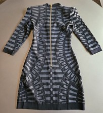 Preços baixos em Vestidos femininos Balmain