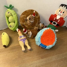 Lot of 6 Dog Chew Toys Plush Squeaky & Hard Rubber Chuck It Fuzz Yard Zippy Paws