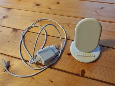 Google Pixel Stand (1. Generation) Kabelloses Qi Ladegerät inkl. Netzteil