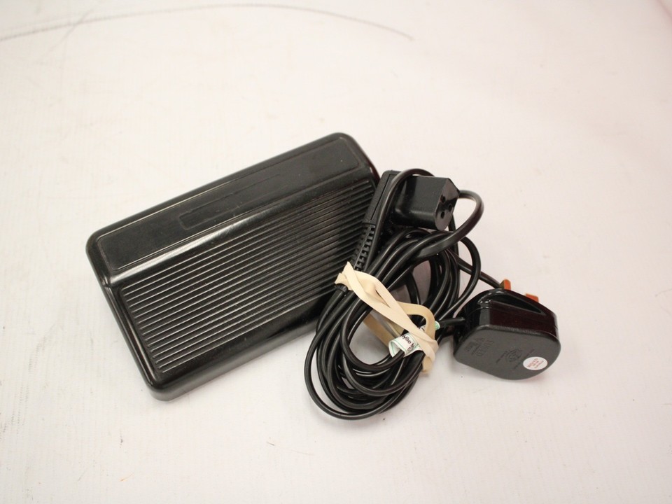 SINGER SEWING MACHINE MODEL 358 Made In Italy Vintage - A27 | eBay UK