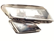 566941016F RIGHT HEADLIGHT / 2579568 FOR SKODA KODIAQ *