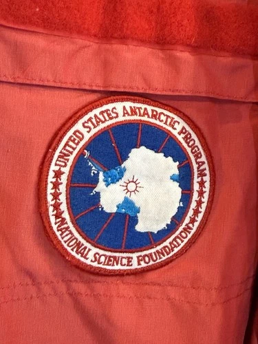 Vintage Canada Goose USA Antarctic Program Red 700 Down Big Red Parka Jacket M image 4