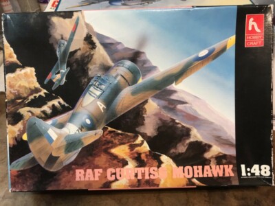 Maquette Hobbycraft Curtiss Mohawk – 1/48 – Avion Militaire WWII – RAF – HC1556