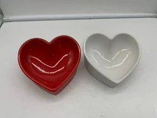Fab Finds Ceramic 5in Red & White Heart Pet Bowl Set BB02B51022