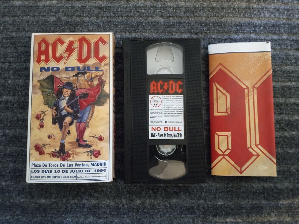 AC/DC No Bull Music Concert VHS Vintage Cassette Tape with poster 1996 Spain
