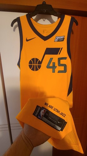 Donovan Mitchell 2017-18 Utah Jazz Authentic Pro Cut Rookie Game Jersey & Shorts - Picture 8 of 14