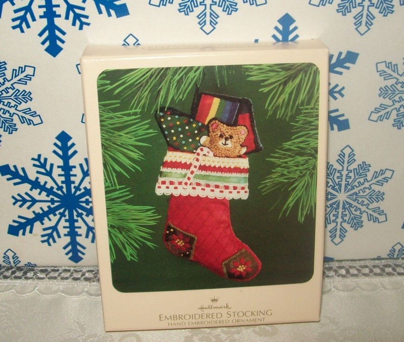 HALLMARK EMBROIDERED STOCKING 1983 CHRISTMAS KEEPSAKE ORNAMENTS
