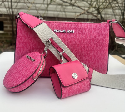 Authentic Michael Kors Jet Set Travel Crossbody With Tech  Mk Logo NWT