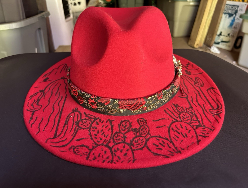 Red Felt Wide Brim Fedora Hat Women’s Western Cowgirl Graphic Feather Buckle