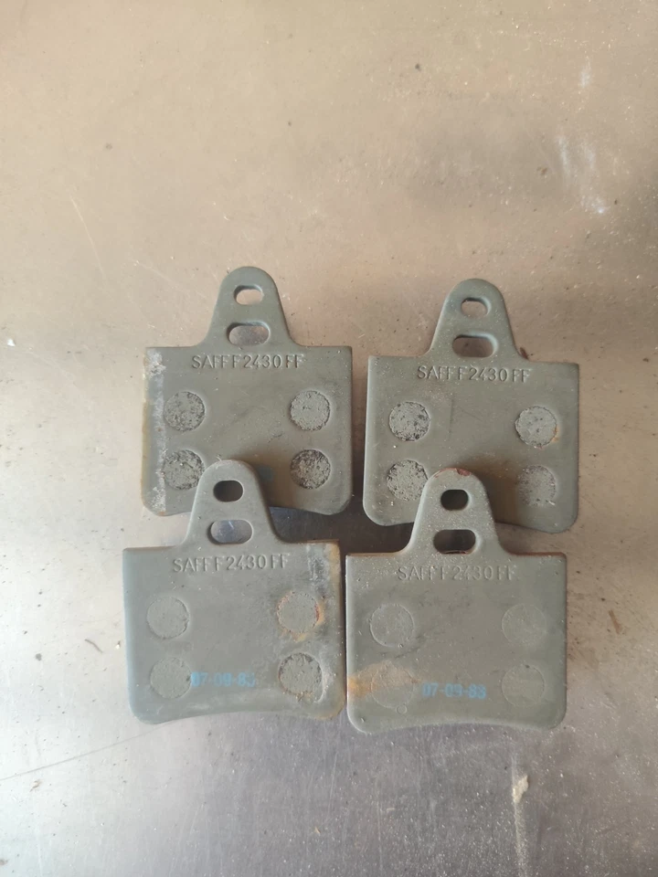 4 Plaquettes freins Arrières SAFFF2430FF CITROEN CX - Photo 1/2