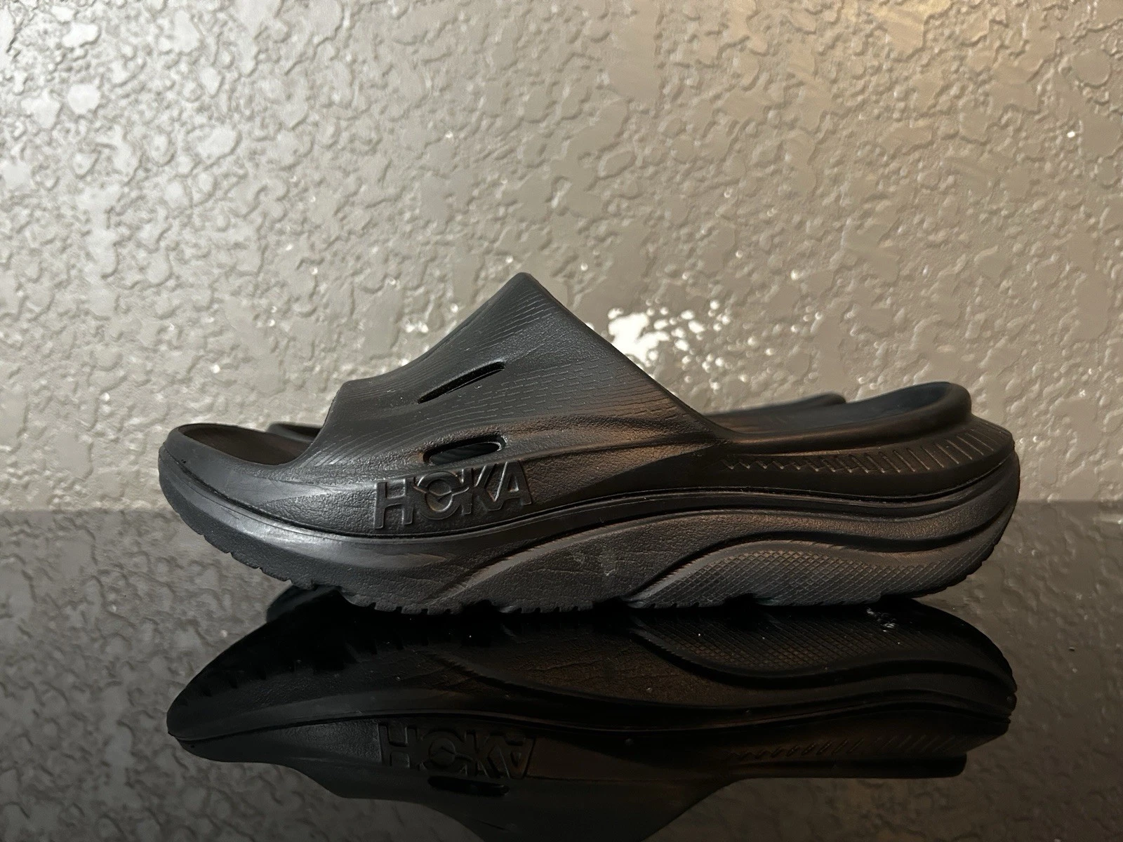 Sandali Hoka One One Youth 4 Ora slip on slides gomma nera punta aperta comodi