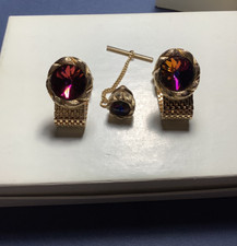 Vtg Estate Gold Tone SWANK Magenta Multi Color Rivoli Stone Mesh Wrap Cufflink