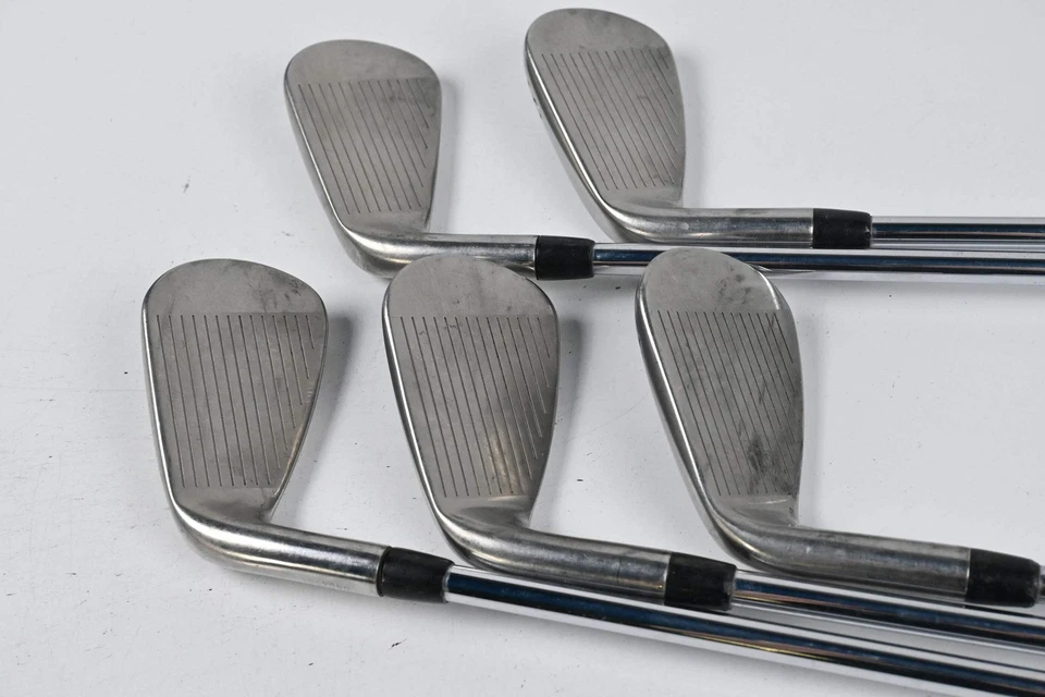 Titleist 718 AP1 Irons / 7-PW+GW / Regular Flex AMT Red R300 Steel Shafts - Image 3 of 4