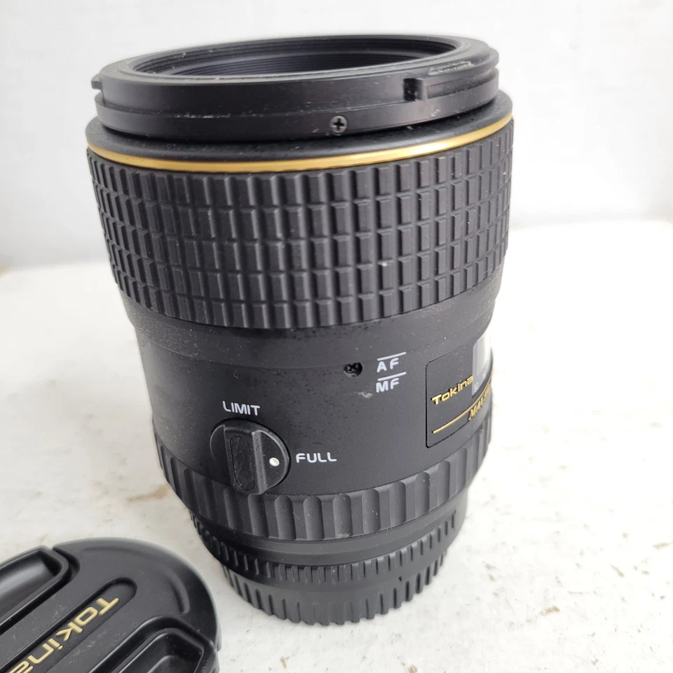 Tokina AT-X Pro. Macro 100mm f/2.8 D Lens for Nikon F with Caps - Image 3 of 4