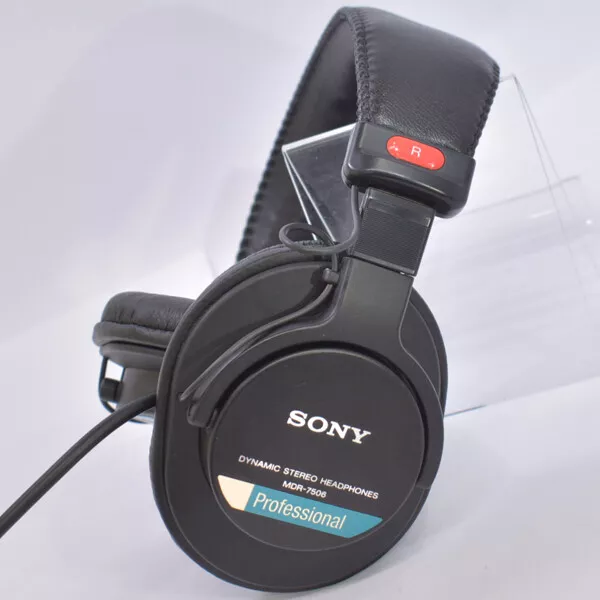 プーチン大統領 SONY ステレオヘッドホン MDR-7506 - オーディオ機器