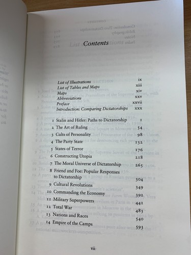 2004 "THE DICTATORS" HITLER'S GERMANY STALIN'S RUSSIA 1.4kg PAPERBACK BOOK (P7) - Picture 7 of 21