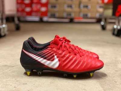 mens soccer cleats size 8.5