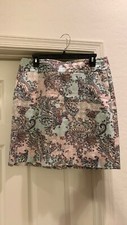 Excellent condition Talbots size 8 paisley print skirt pastel colors
