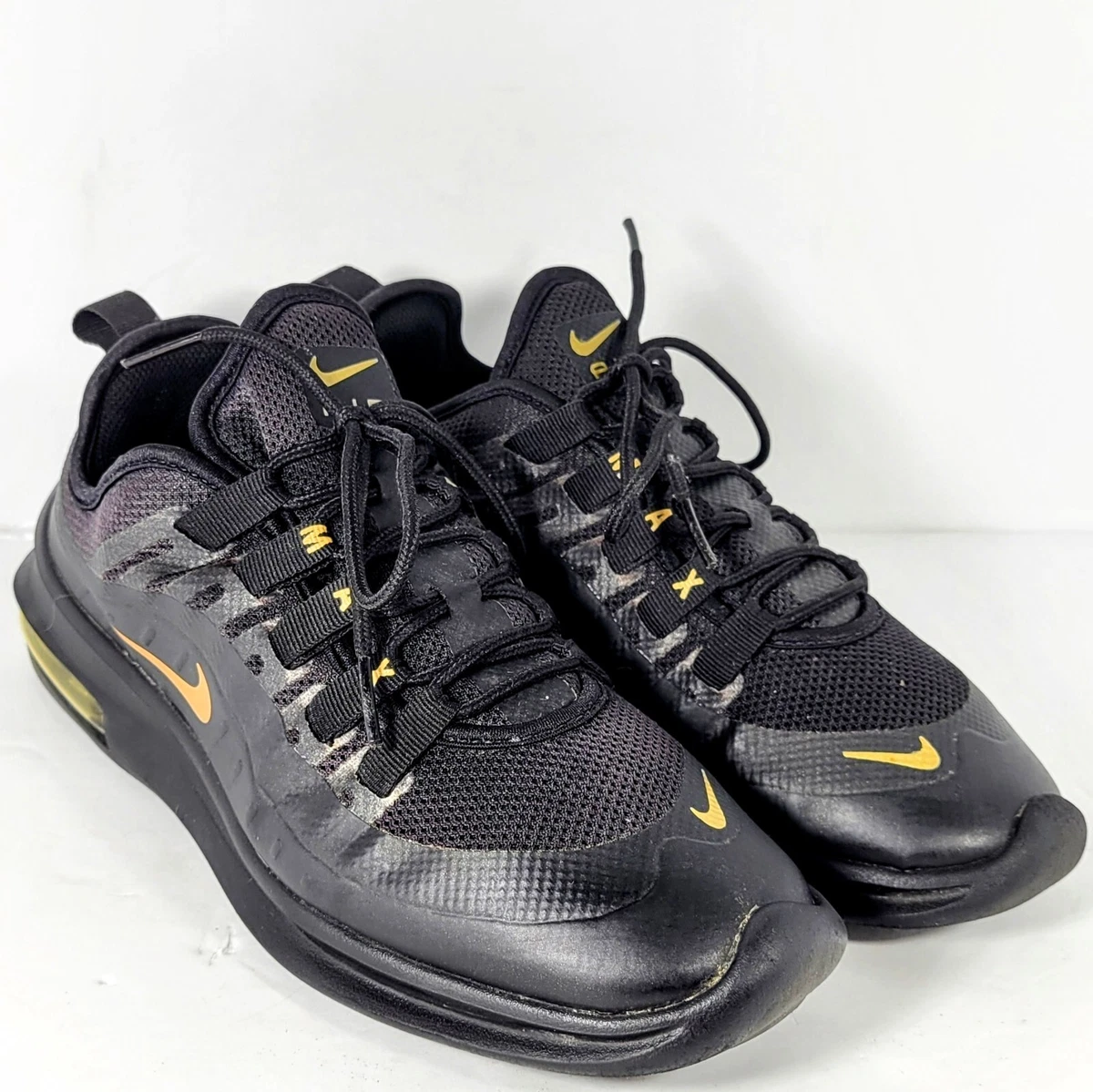 Air max axis black and gold discount