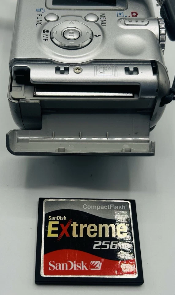 Цифровая камера Canon PowerShot A85 4,0 Мп протестирована и работает с картой - ПРОЧИТАЙТЕ описание - Изображение 2 из 4