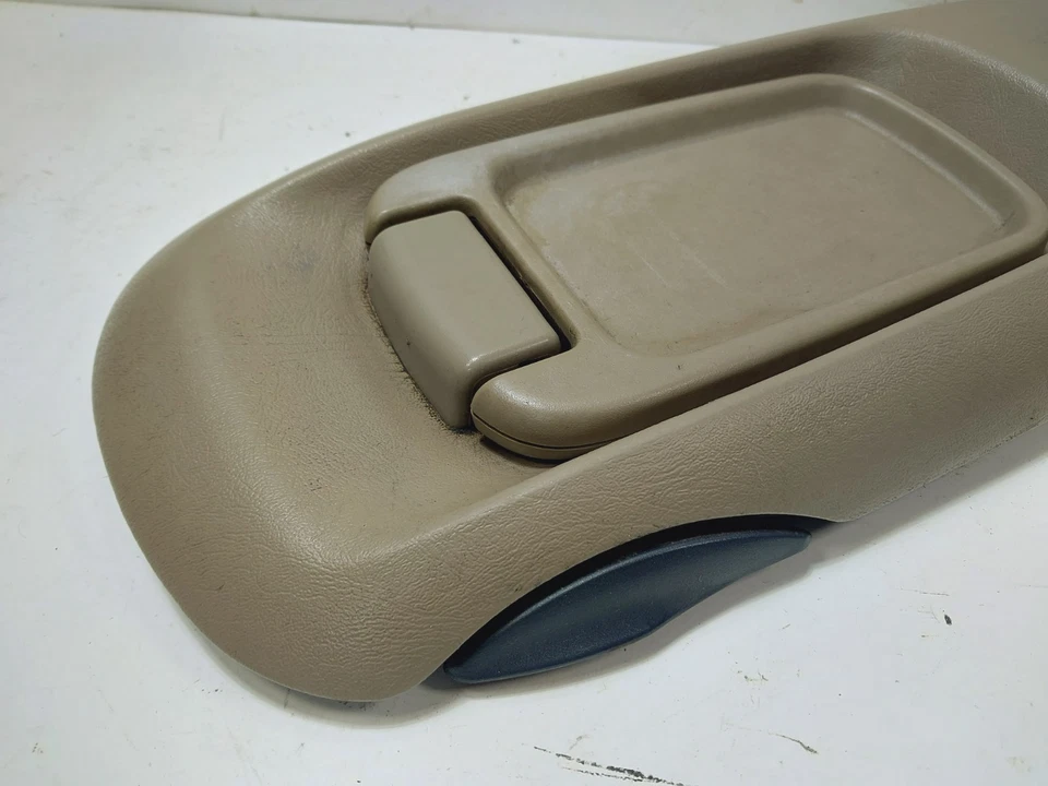 Крышка центральной консоли 1996-1999 Silverado Sierra C 1500 Suburban Yukon Tahoe желтовато-коричневая - Изображение 3 из 4