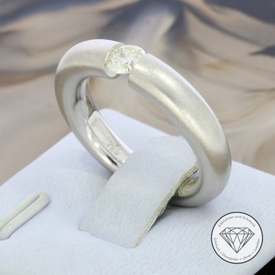 Wert 7.100,- Solitär Spann Ring 750 / 18 Kt Weiß Gold 0,40 Carat Gr.55 xxyy