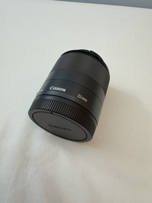 Canon EF-M 32mm f/1.4 STM Lens