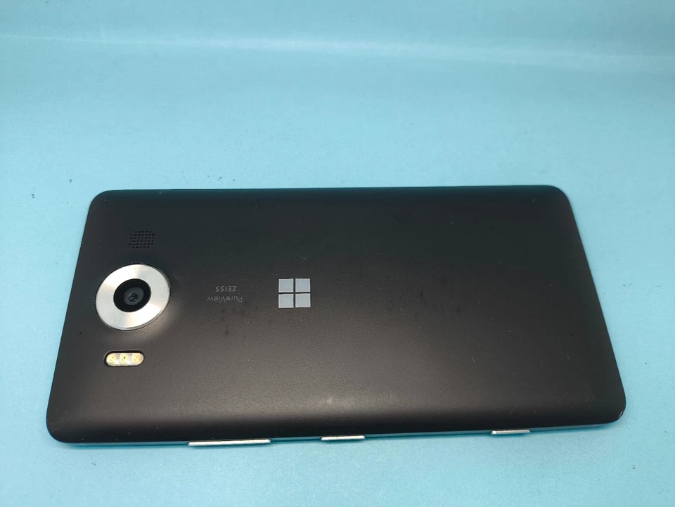 Microsoft Lumia 950 Unlocked 32GB Windows 10 Smartphone TOP Condition - Image 4 of 4