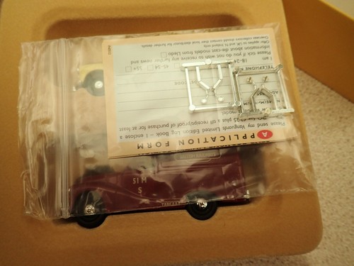 Ltd Edn Lledo Vanguards 1:43 BR1002 British Rail Service Vans Undisplayed - Picture 3 of 11