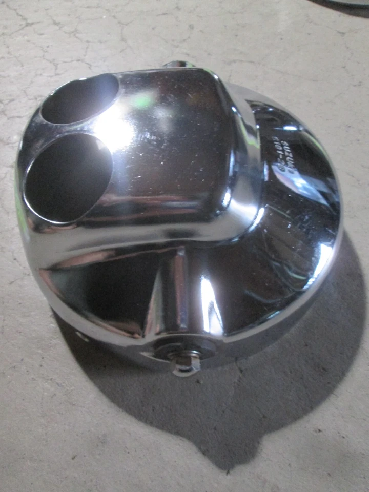 Carcasa de faro SUZUKI GR650 Tempter / GS550L / GV700 / GV1200 51800-15510 Foto 4 de 4