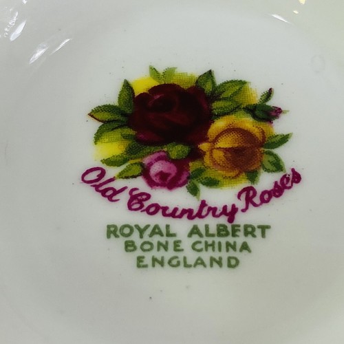 Royal Albert Old Country Roses Trio tazza da tè con piedi, piattino, piatto per pane e burro - Foto 12 di 12