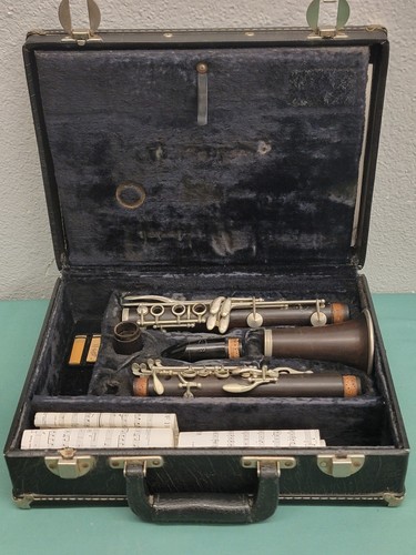 Normandia 4 clarinetto tutto legno Francia. Spedizione veloce! Con custodia rigida. - Foto 2 di 24