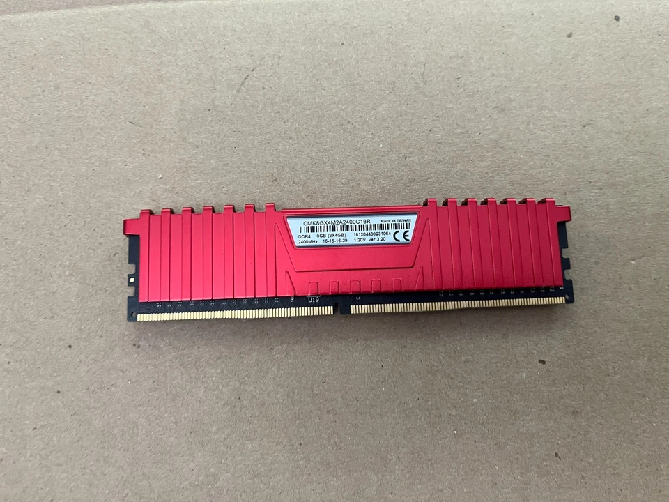 CORSAIR VENGEANCE LPX 8GB 2400 MHZ 1.2V DDR4 RAM CMK8GX4M2A2400C16R D5-2(5) - Image 2 of 4