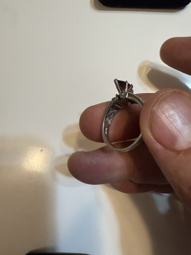 14K White Gold Ruby Stone Ring. 4.7 Grams - 第 6/7 張圖片