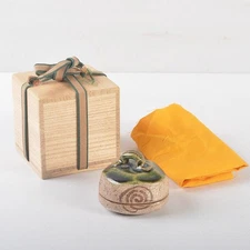 Oribe Ware Hajiki Kogo Incense Container with Authenticated Box