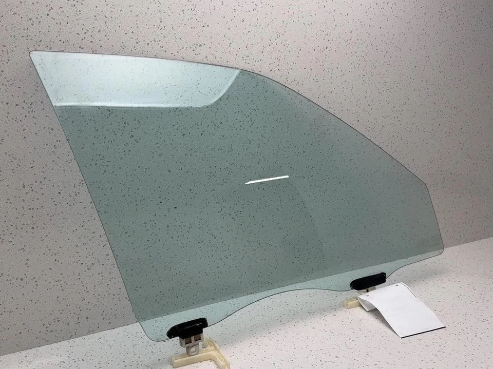 98 99 00 01 02 TOYOTA COROLLA Front Door Glass/window Toyota Right Foto 2 de 4