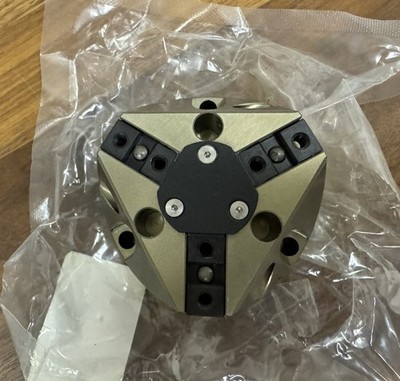 New OEM SCHUNK GRIP 3FINGER CENTRIC PZN 64/1 300310 Germany NextDay Air Availabl