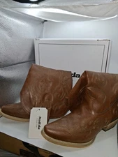 Rollda Womens 9.5 Brown Embroidered Pointed Toe Cowgirl Western Boots NIB