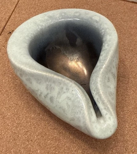 Rare Vintage Russel Wright Bauer Pinch Ashtray MCM MId Century