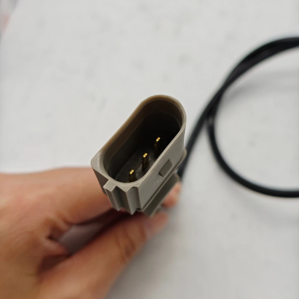 Bosch Crank Crankshaft Position Sensor For VW Beetle Jetta Golf Passat 1.8T 2.0 - Изображение 3 из 4