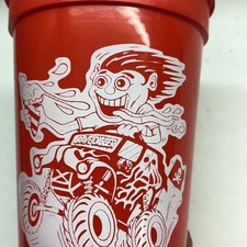 Monster Jam Digger’s Diner Cup Grave Digger taza roja solo en restaurante muy raro