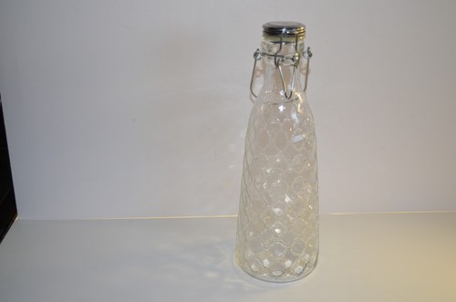 32 oz Clear Glass Flip Top Bottle -New
