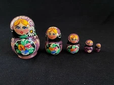 Vintage Russian Wooden Nesting Dolls Matryoshka Laquered Hand Painted Purple 