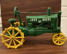 Vintage Cast Iron Green John Deere OP Tractor 11.5in L X 4.5in W X 6.5in H