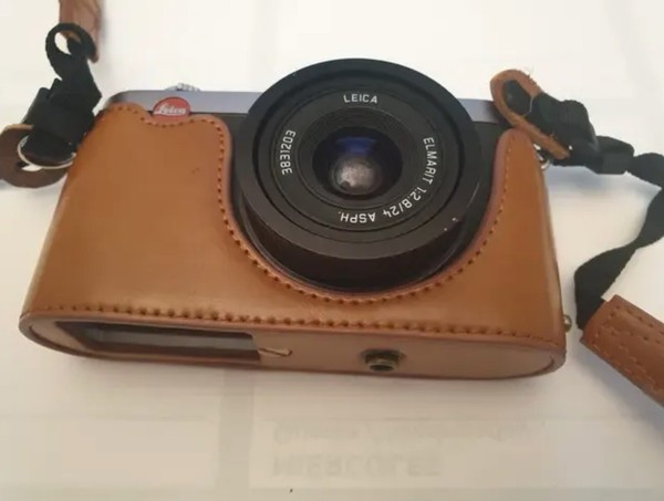 Cámara Leica X1 Silver con funda y accesorios 12.2 MP