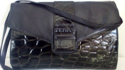 Tasche Trousse Gianfranco Ferre' Damen Echtleder Vintage gebraucht schottisches Innen