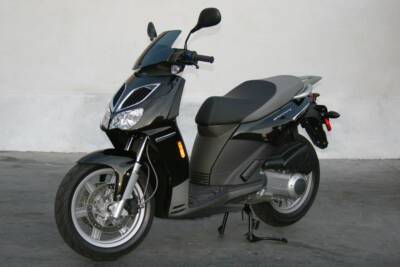 Scooter Aprilia Sportcity 125 APRILIA SPORTCITY 125 200 250 300