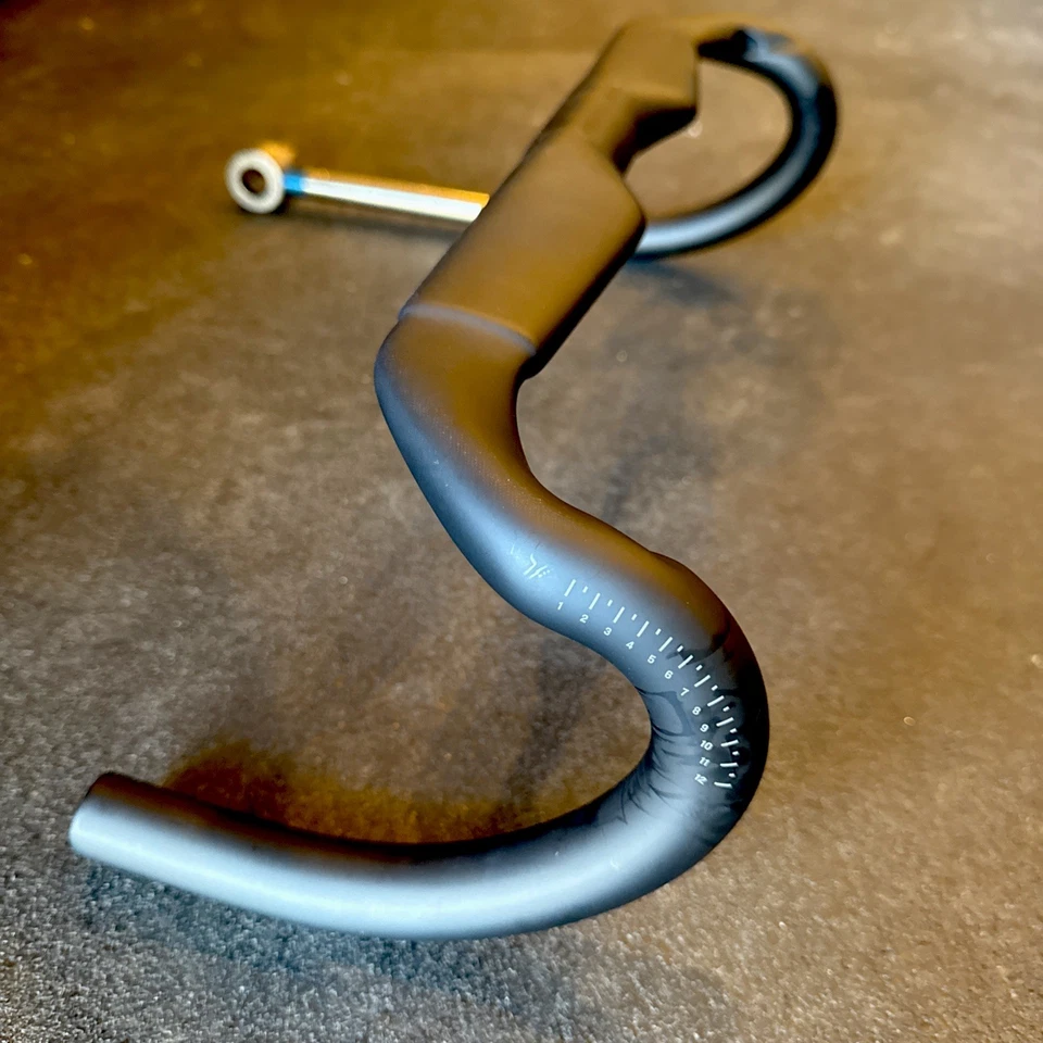 2025 Trek Bontrager RSL Aero Road Handlebar 42cm drop width/39cm hood width - Image 3 of 4